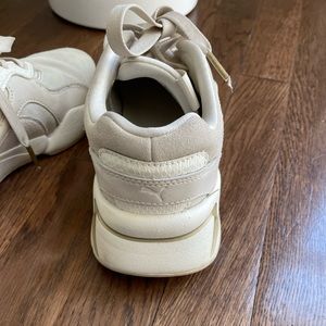 Womens Puma Fashion Sneaker